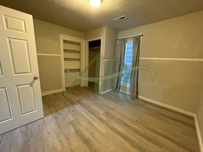 Building Photo - 1444 Cypress St