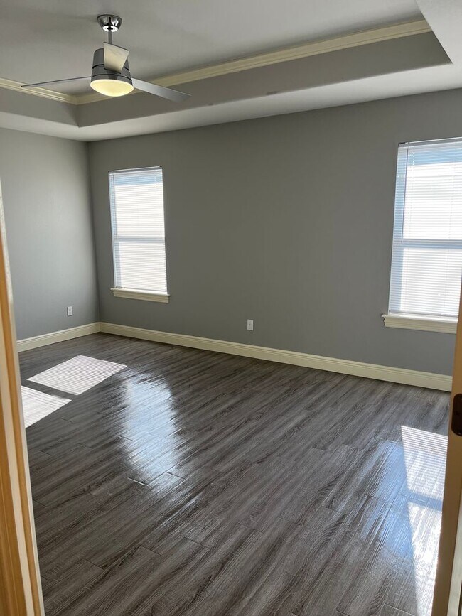 Building Photo - **Call Heather at 479-208-0305 to discuss ...