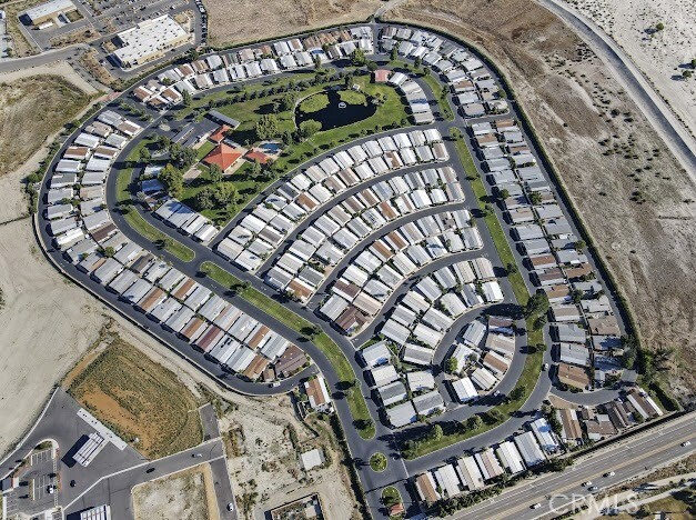 Building Photo - 2230 Lake Park Dr