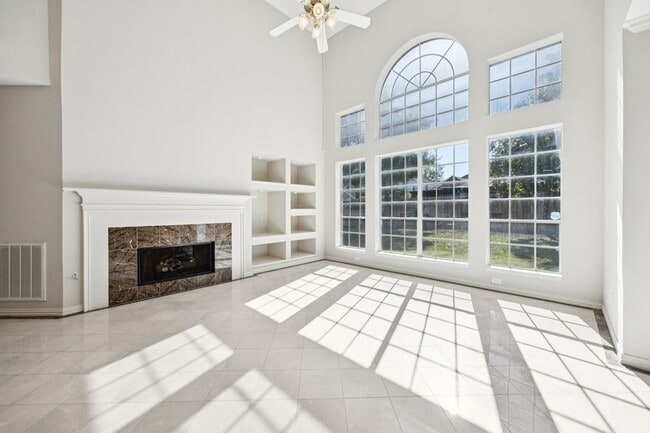 Building Photo - 3002 Autumn Cove Ct