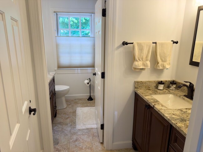 Building Photo - 9101 Peartree Landing