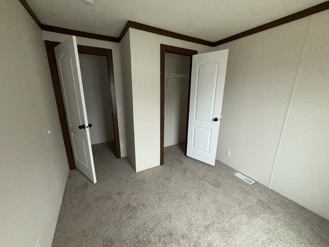 Building Photo - Rare 4-Bedroom Home – Perfect for Larger Families!