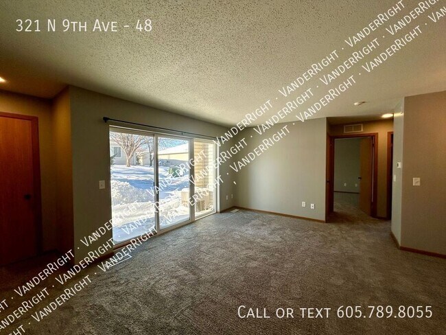 Building Photo - 321 9th Ave