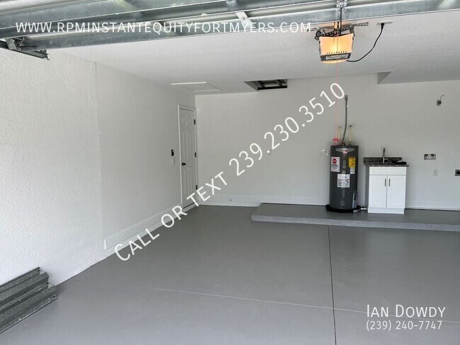 Building Photo - 2601 E 18th St