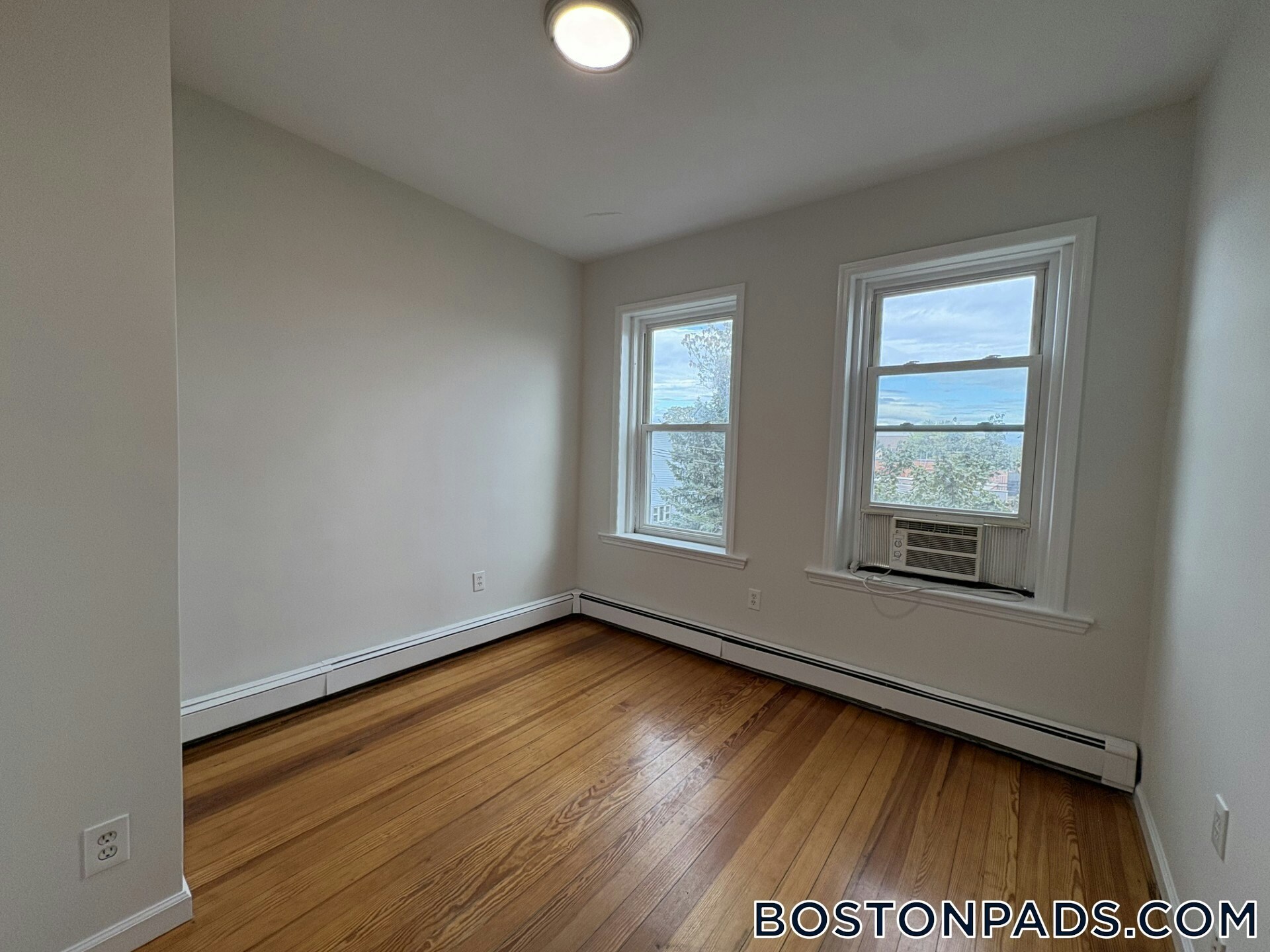 Building Photo - 6 Litchfield St