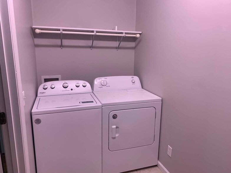 Building Photo - 115 Gulch Rd