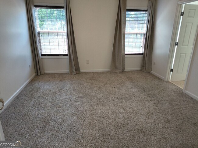 Building Photo - 1837 Appaloosa Mill Ct NE
