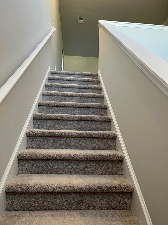 Building Photo - 536 Appaloosa Way