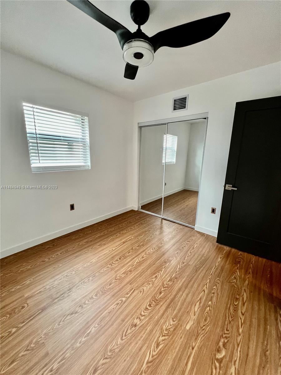 Building Photo - 1720 NW 68th Ter