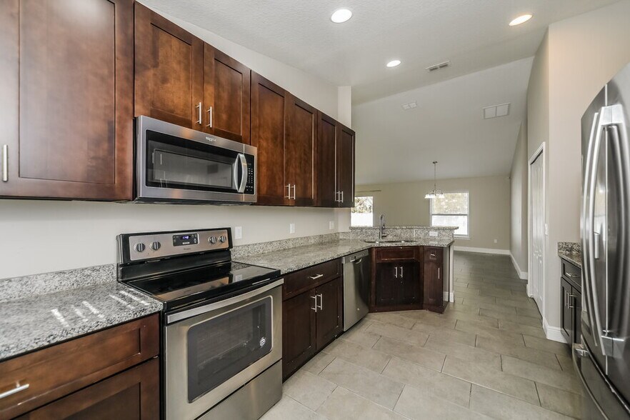 Building Photo - 155 Birmingham Dr