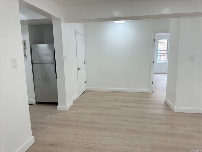Building Photo - 43-43 Kissena Blvd