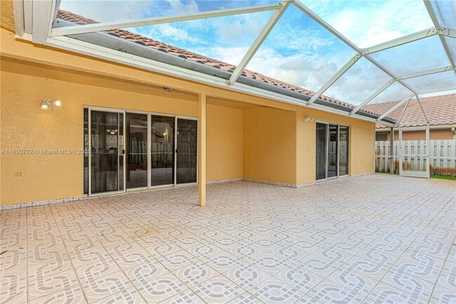 Building Photo - 16176 NW 14th Ct