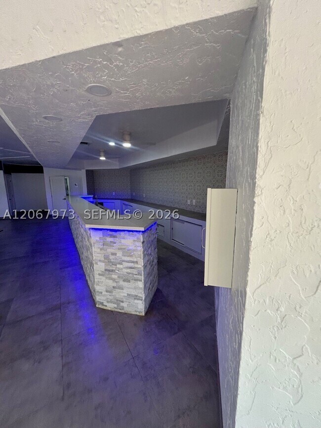 Building Photo - 15428 SW 50th Terrace