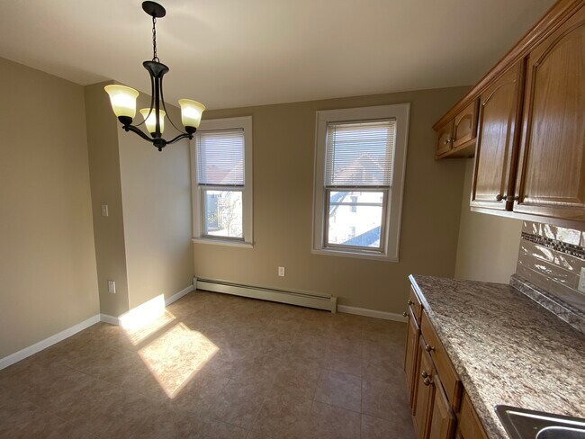 Building Photo - 1445 Concord Pl