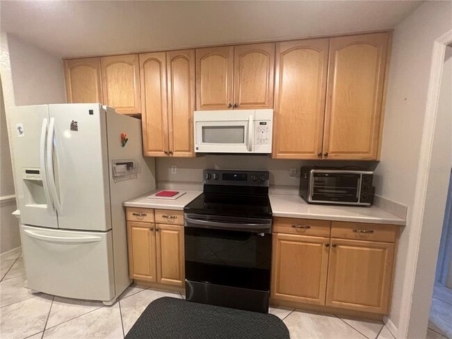 Building Photo - 3177 Clifford St