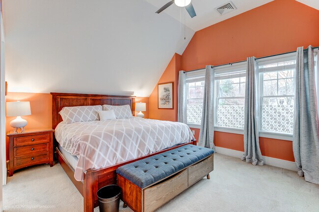 2nd floor bedroom - 224 Gibbs Ave