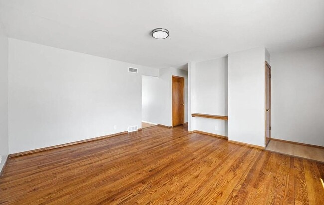 Building Photo - 6531 N Landers St