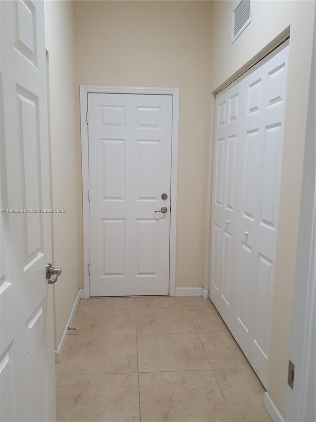 Building Photo - 9171 SW 169th Pl
