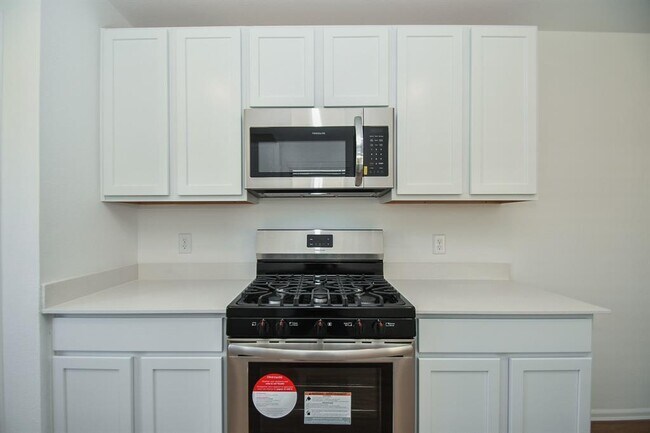 Building Photo - 4123 Saw Mill Peak Ln