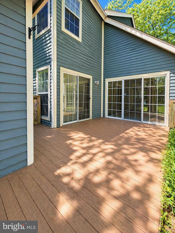 Building Photo - 982 Yachtsman Way