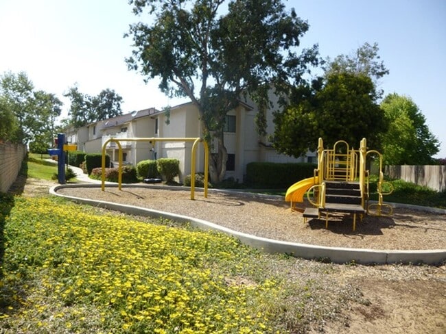 Building Photo - Gorgeous Quail Meadow Condo 2 bedroom / 1.5 bath