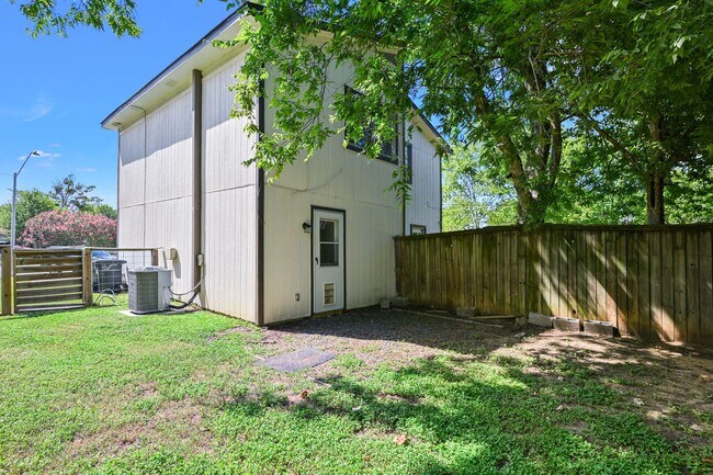 Building Photo - 3345 Lodgepole Cir