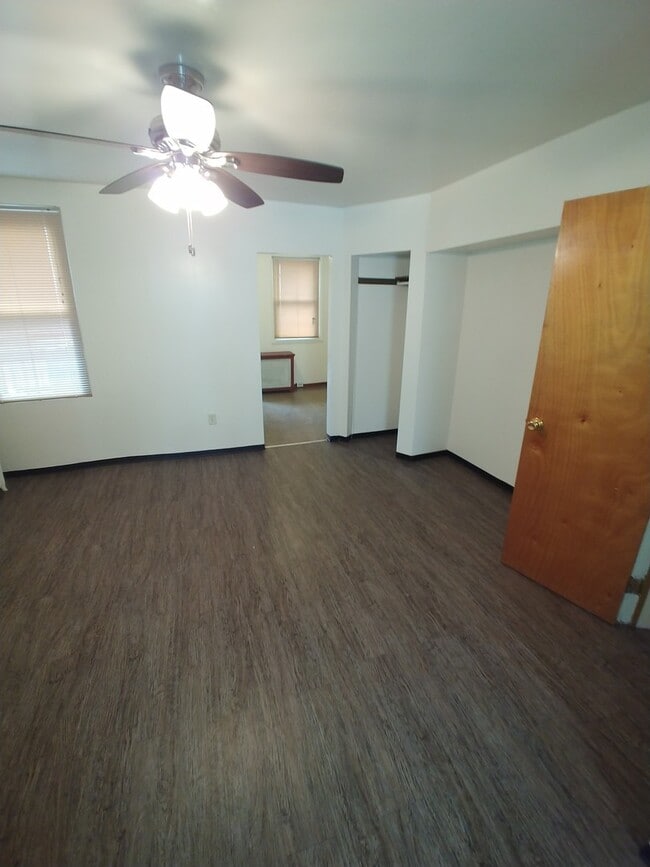 Building Photo - Olney Area-Great rental home