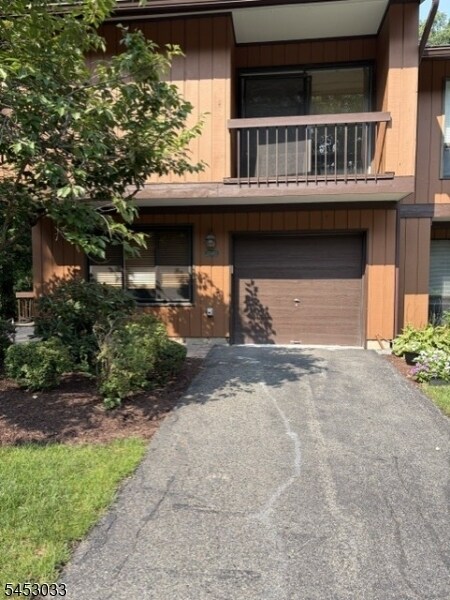 Building Photo - 21140 Westview