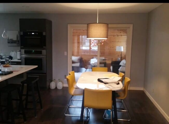 Building Photo - 3300 e 125th st.