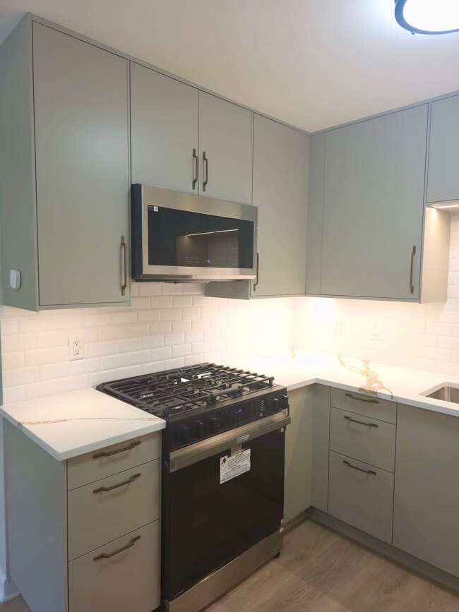Building Photo - 2545 N 74th St