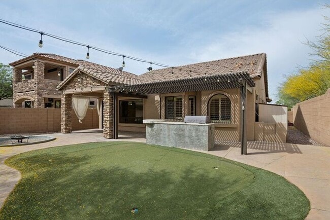 Building Photo - 2763 N Raven