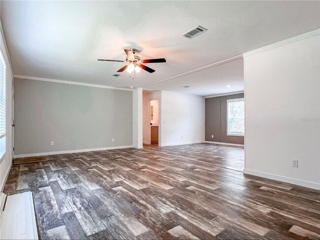 Building Photo - 5/3 Brooksville Available Now