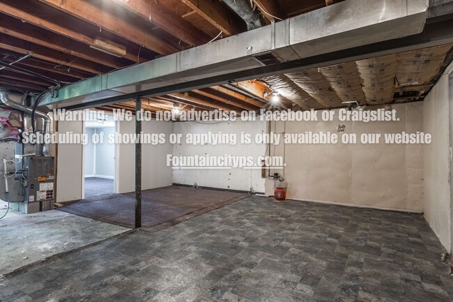 Building Photo - 1808 N Kiger Rd