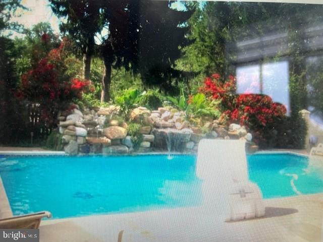 Building Photo - 5301 Goldsboro Rd