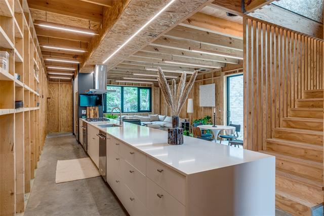 Building Photo - 903 Blackland Ct