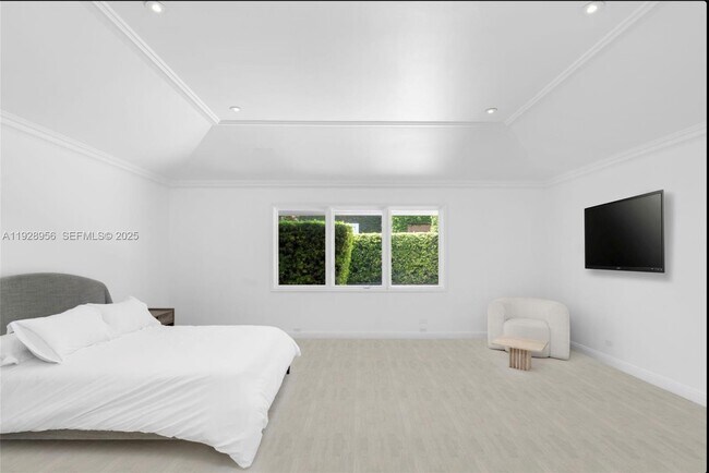 Building Photo - 55 Lagorce Cir