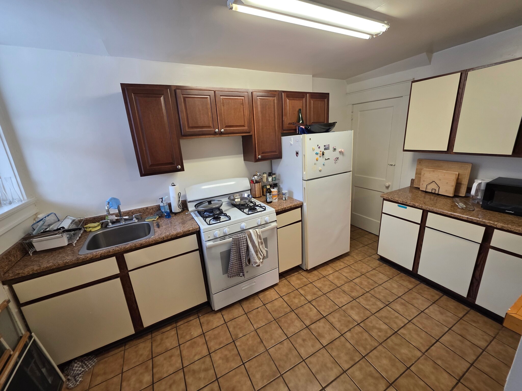 Kitchen - 5514 Wilkins Ave