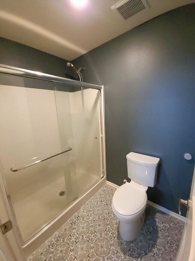 Building Photo - 10244 Artesia Blvd