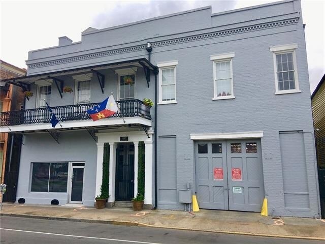 Building Photo - 1112 N Rampart St