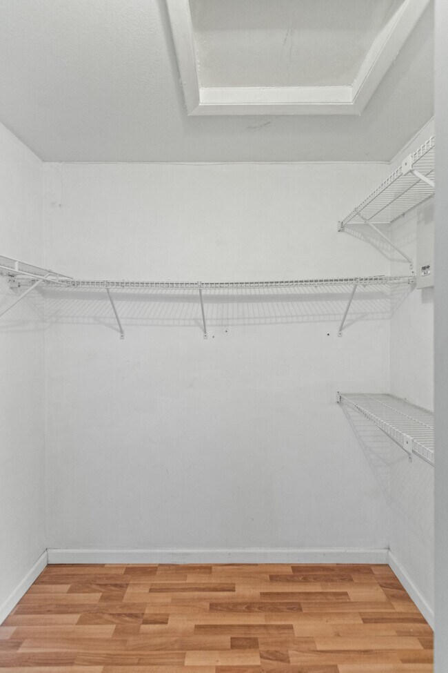 Building Photo - 13945 Langley Pl