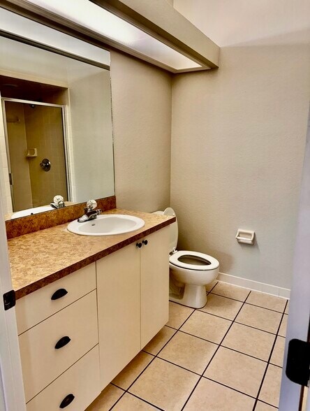 Building Photo - 507 Eagle Pond Dr