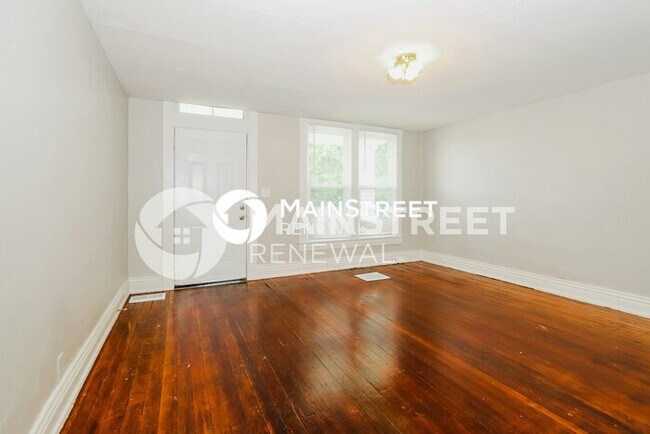 Building Photo - 5 Bedroom Pet-Friendly Home in Louisville,...
