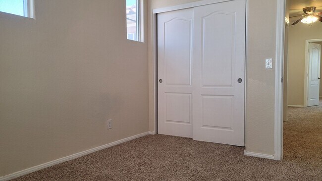 Building Photo - Spacious home in Southern Highlands