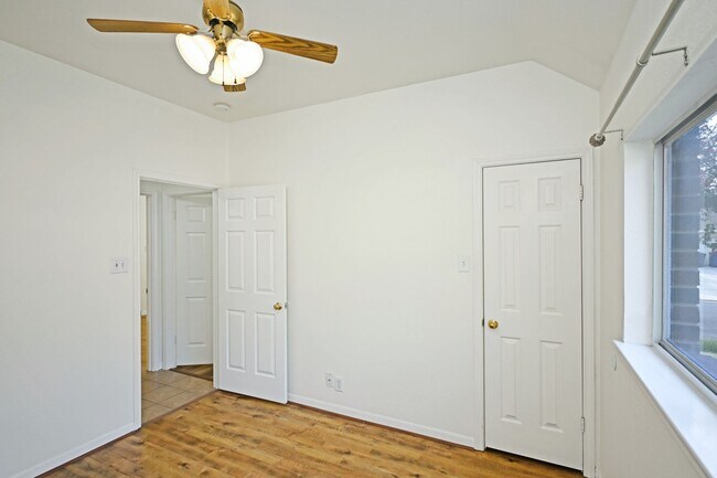 Building Photo - 1131 River Rock