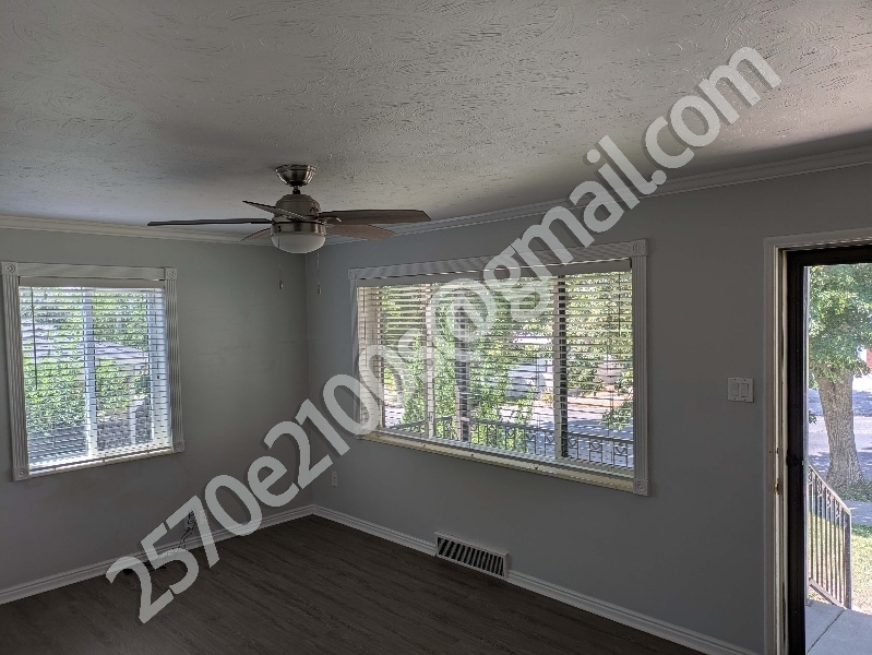 Building Photo - 2570 E 2100 S