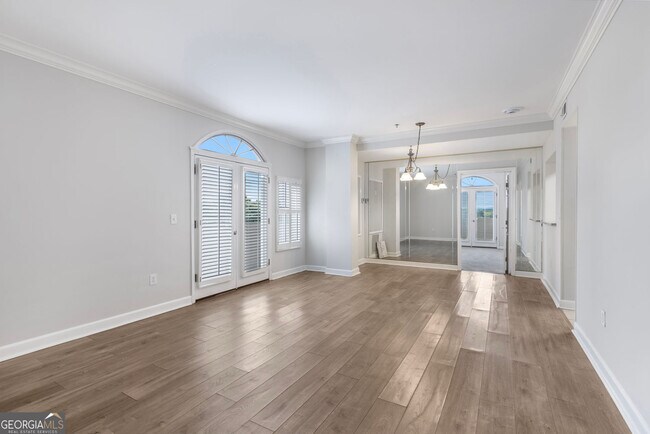 Building Photo - 2161 Peachtree Rd NE