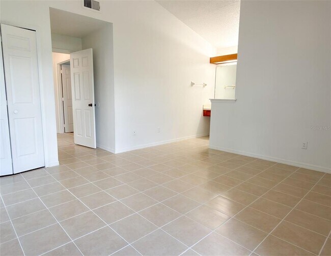 Building Photo - 117 Meadow Blvd