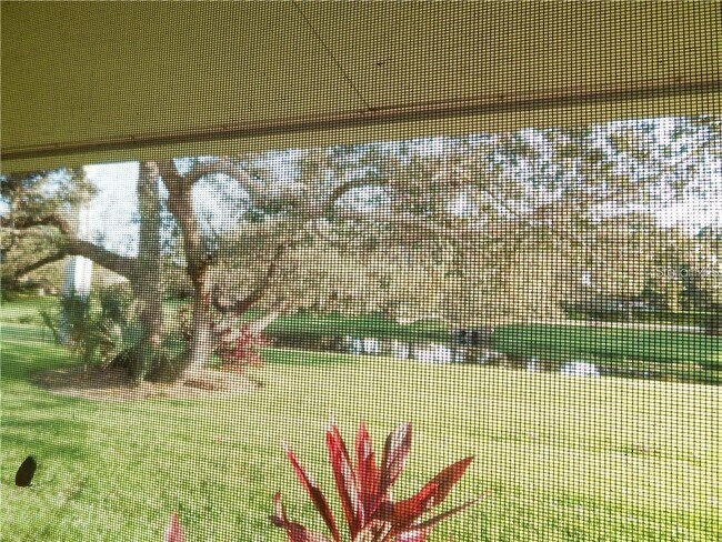 Building Photo - 15302 Las Olas Pl