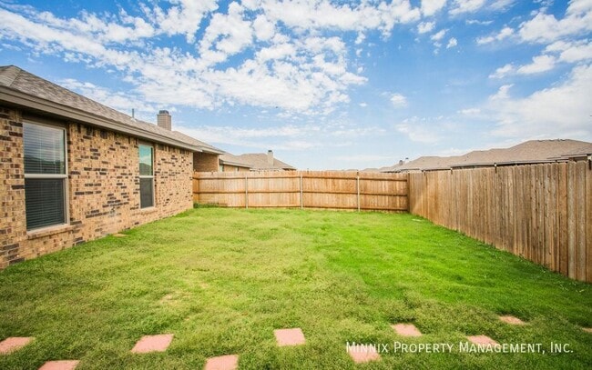 Building Photo - 14211 Vernon Ave