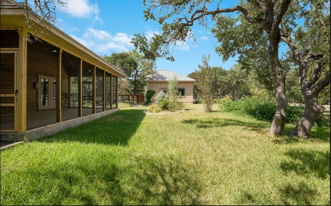 Building Photo - 217 Mecca Dr